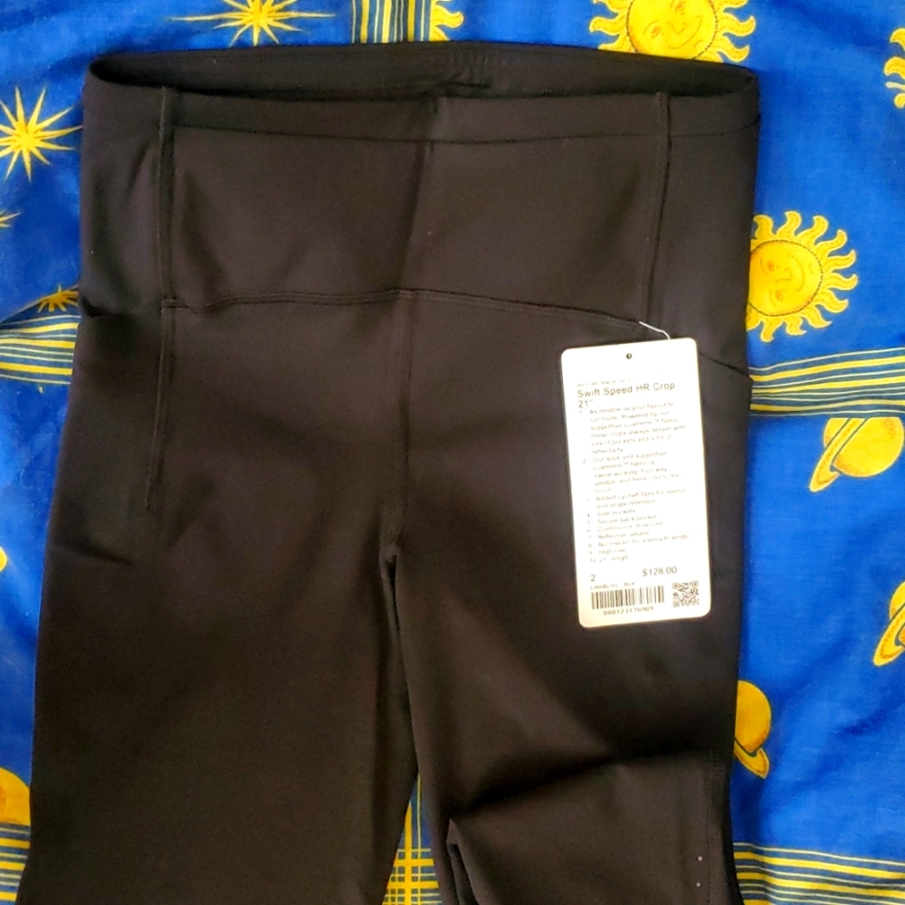 BNWT Lululemon Swift Speed Highrise cropped leggings, size 2